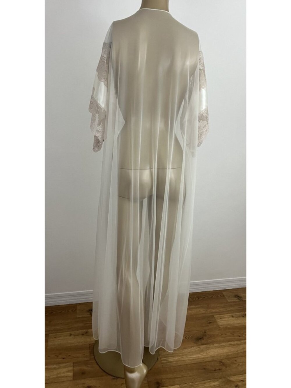 Vintage Val Mode Women's S Sheer Robe Nylon Lace Satin Trim Ivory - Picture 7 of 13